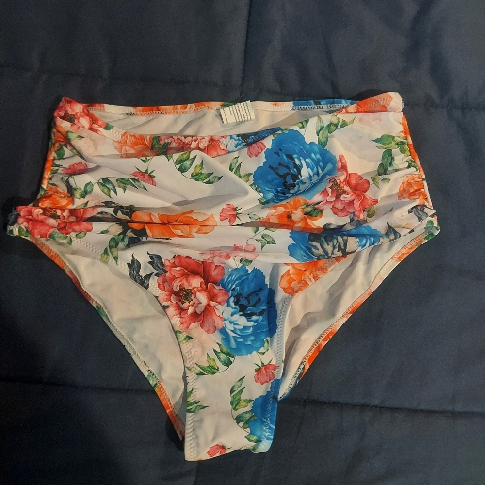 Womens high-waisted swim bottoms size large